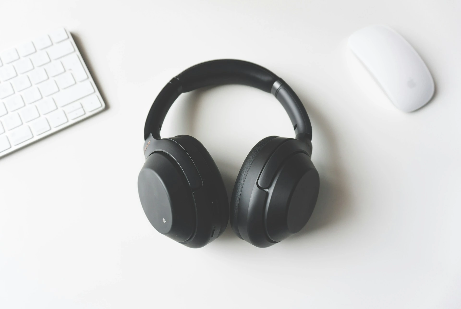 Top 5 Gadgets of 2025 — illustrative photograph